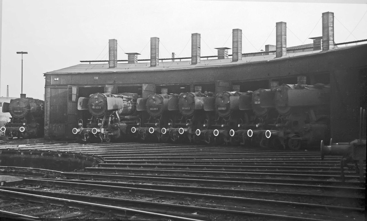 19740316 Film 196-6 Bw Oberhausen Osterfeld Sued.jpg
